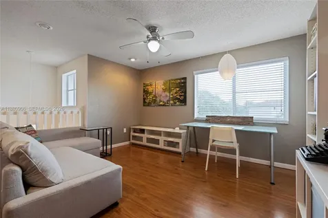 13704 S Garden Cove Circle Davie FL 33325
