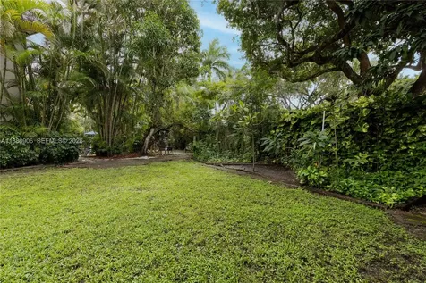 13704 S Garden Cove Circle Davie FL 33325