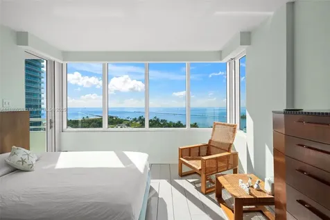 400 S Pointe Drive Miami Beach FL 33139