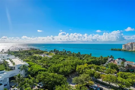 400 S Pointe Drive Miami Beach FL 33139