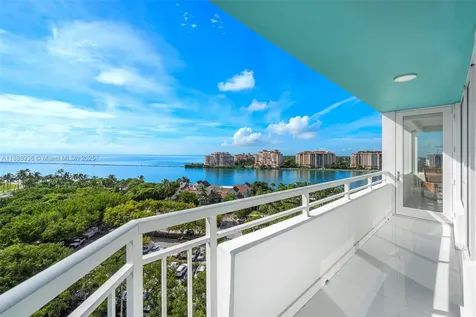 400 S Pointe Drive Miami Beach FL 33139