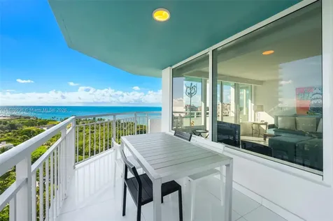 400 S Pointe Drive Miami Beach FL 33139