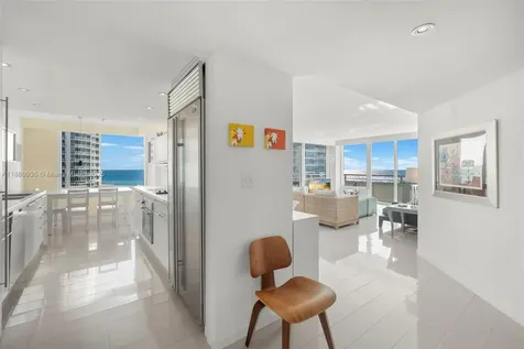 400 S Pointe Drive Miami Beach FL 33139