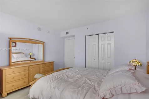 3232 SW 22nd Terrace Miami FL 33145