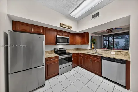 10541 NW 10th Street Plantation FL 33322