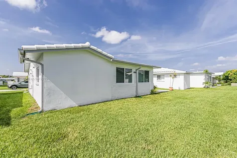 8105 NW 59th Street Tamarac FL 33321
