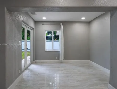 5551 SW 37th Street West Park FL 33023