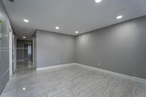 5551 SW 37th Street West Park FL 33023