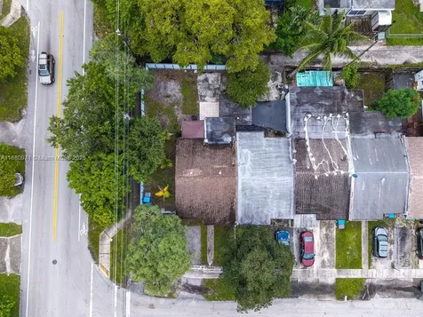 5551 SW 37th Street West Park FL 33023