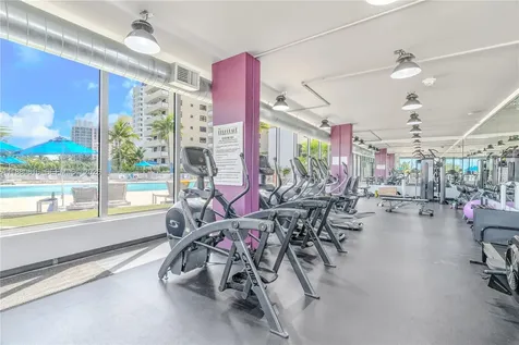 100 Lincoln Road Miami Beach FL 33139