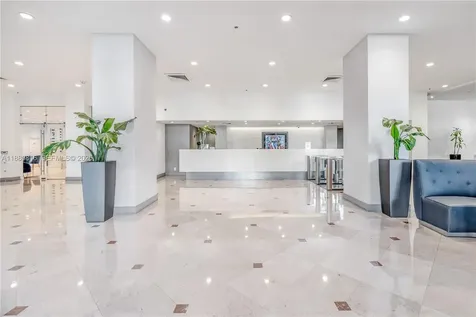 100 Lincoln Road Miami Beach FL 33139