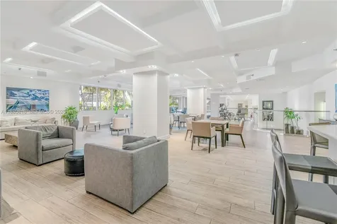 100 Lincoln Road Miami Beach FL 33139