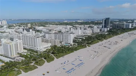 100 Lincoln Road Miami Beach FL 33139