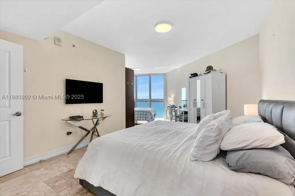 3101 S Ocean Drive Hollywood FL 33019