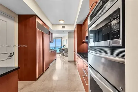 3101 S Ocean Drive Hollywood FL 33019