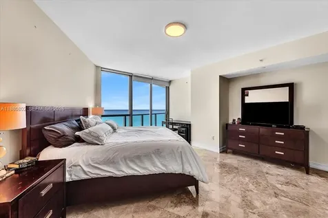 3101 S Ocean Drive Hollywood FL 33019