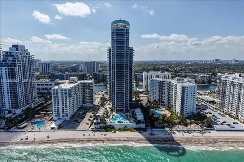 3101 S Ocean Drive Hollywood FL 33019