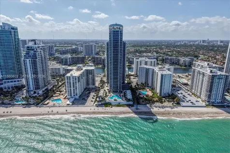 3101 S Ocean Drive Hollywood FL 33019