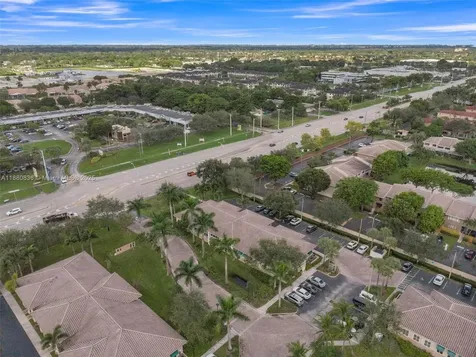 5200 S University Drive Davie FL 33328