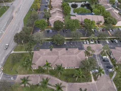 5200 S University Drive Davie FL 33328
