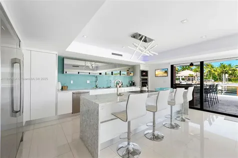 1025 Diplomat Parkway Hollywood FL 33019
