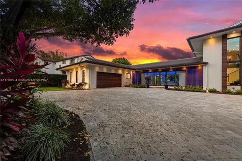 1025 Diplomat Parkway Hollywood FL 33019