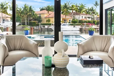 1025 Diplomat Parkway Hollywood FL 33019