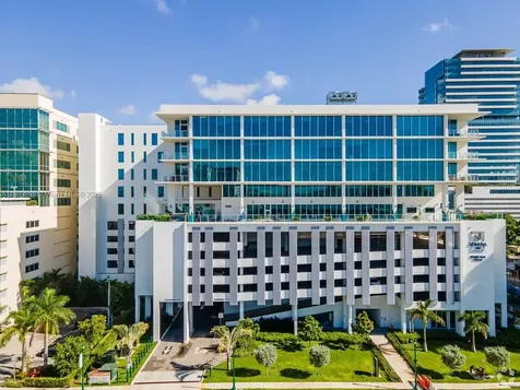 2820 NE 214th Street Aventura FL 33180