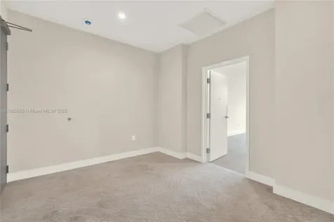 2820 NE 214th Street Aventura FL 33180