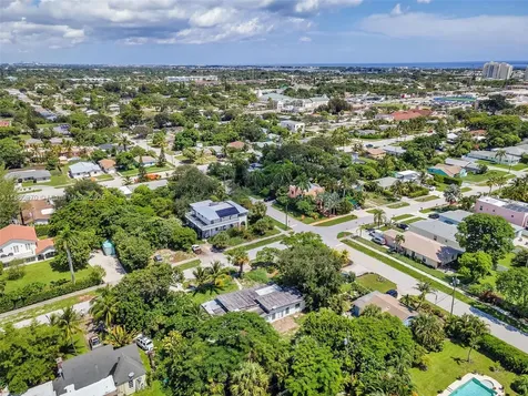 310 SW 1st Avenue Boynton Beach FL 33435