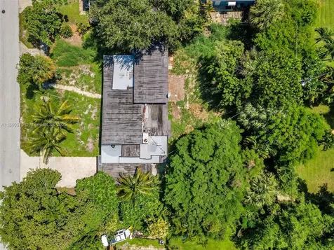 310 SW 1st Avenue Boynton Beach FL 33435