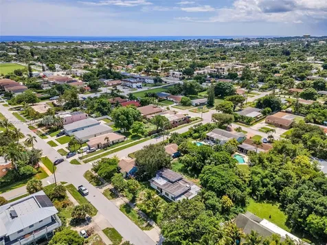 310 SW 1st Avenue Boynton Beach FL 33435