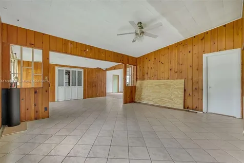 310 SW 1st Avenue Boynton Beach FL 33435