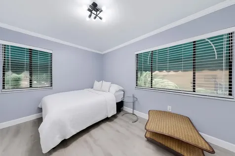 2768 Day Avenue Miami FL 33133
