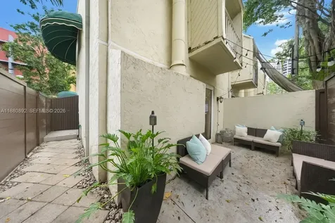 2768 Day Avenue Miami FL 33133