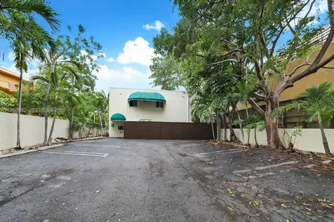 2768 Day Avenue Miami FL 33133