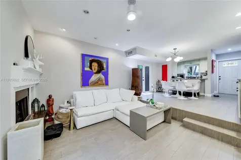 2768 Day Avenue Miami FL 33133