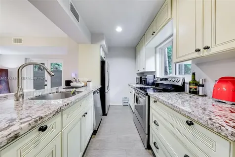 2768 Day Avenue Miami FL 33133
