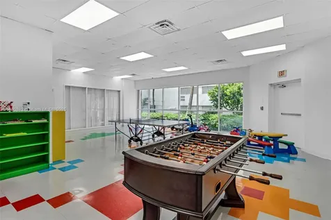 16485 Collins Avenue Sunny Isles Beach FL 33160