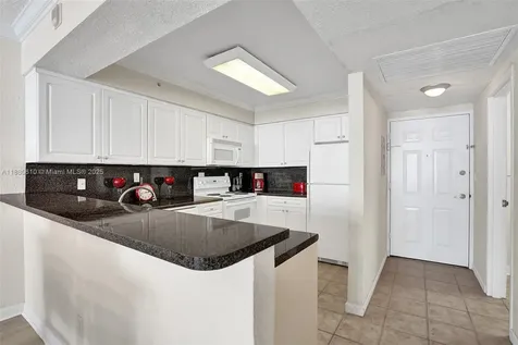 2501 S Ocean Drive Hollywood FL 33019