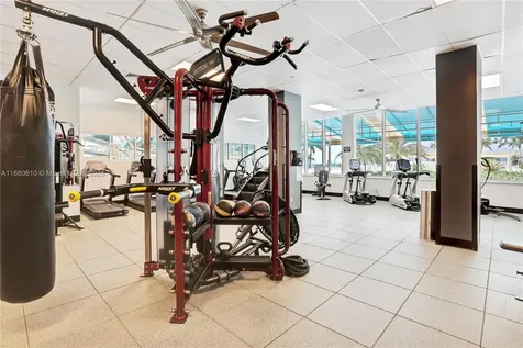 2501 S Ocean Drive Hollywood FL 33019