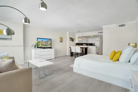 2501 S Ocean Drive Hollywood FL 33019