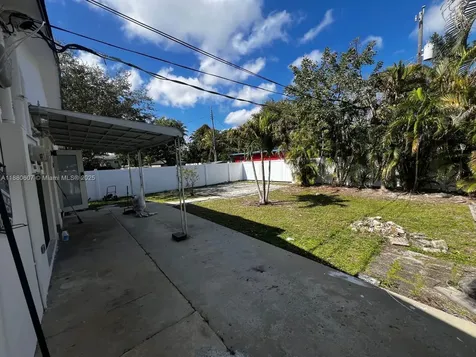 222 SW 8th Street Dania Beach FL 33004