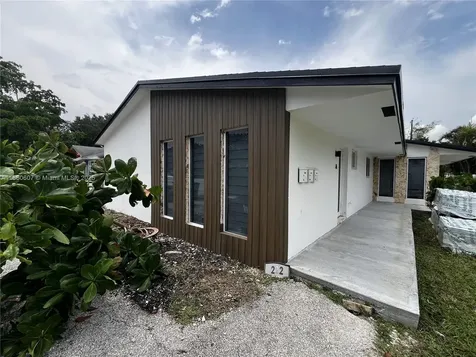 222 SW 8th Street Dania Beach FL 33004