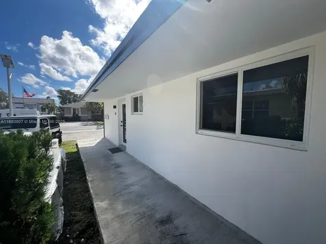 222 SW 8th Street Dania Beach FL 33004