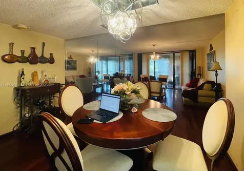 16325 Golf Club Road Weston FL 33326