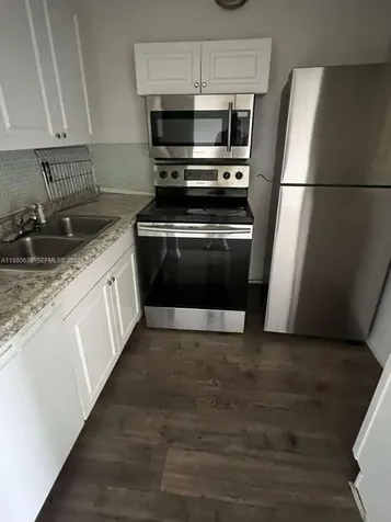 82 Fanshaw B Boca Raton FL 33434