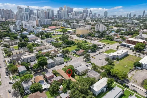 110 NW 9th Avenue Miami FL 33128