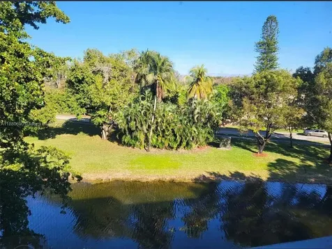 Lauderhill FL 33319