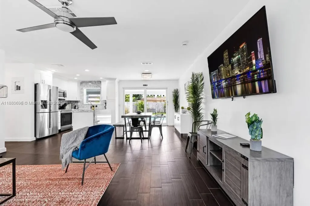 2041 SW 37th Terrace Fort Lauderdale FL 33312